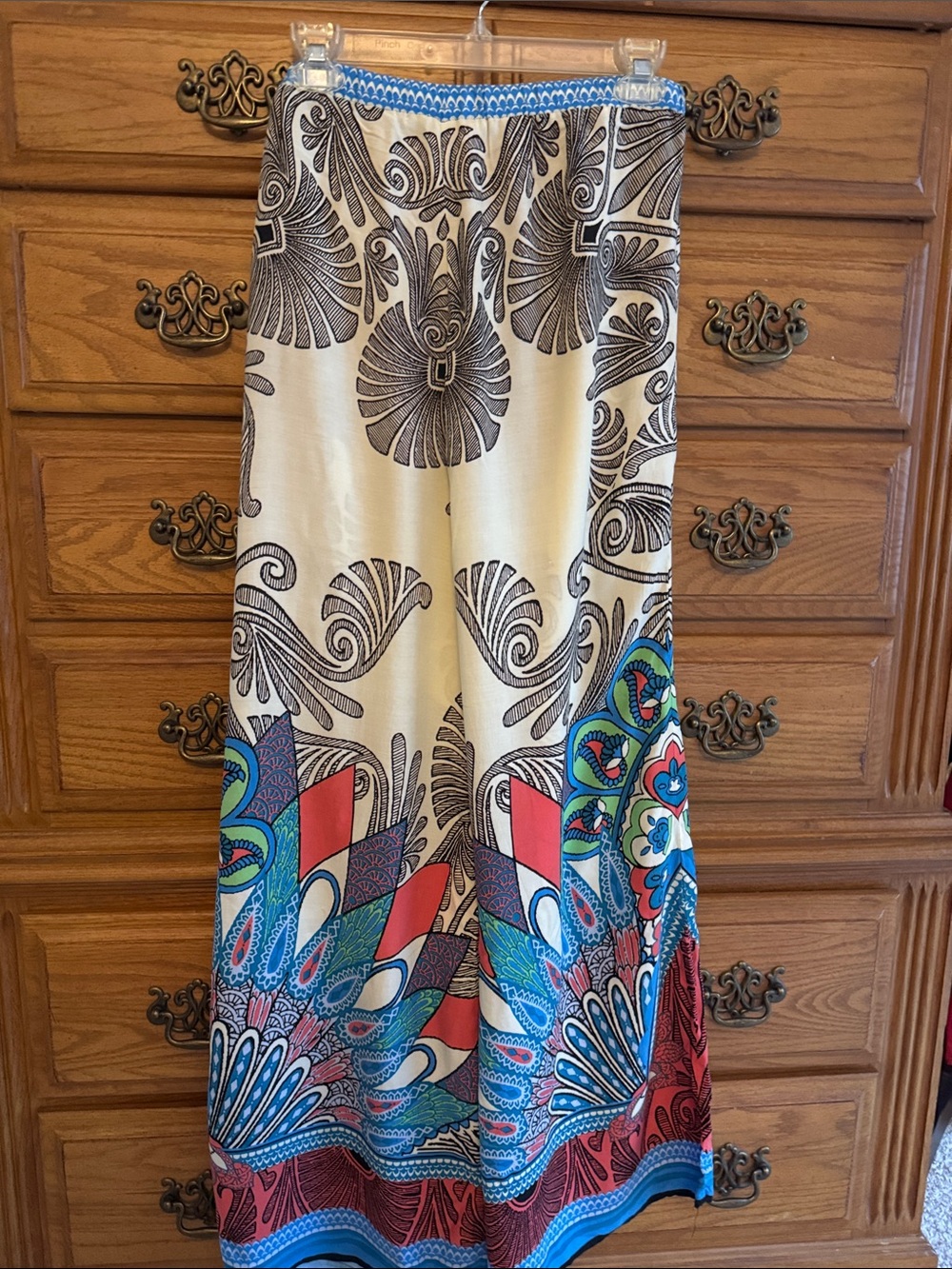 Women’s Cream & Multicolor Printed Pants - Picture 3 of 7